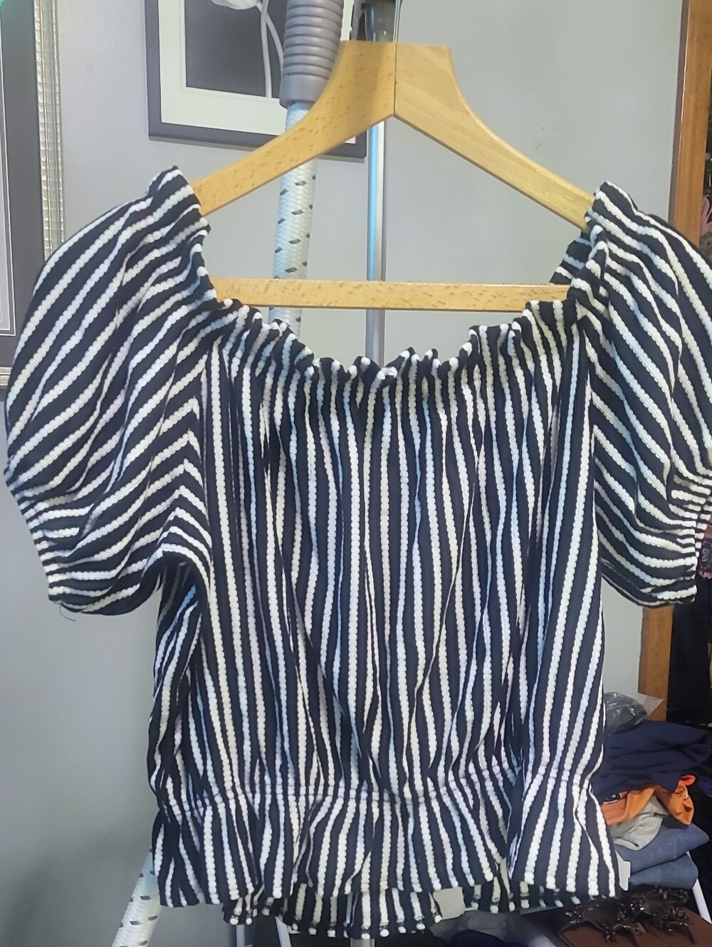 H&M Black and White Striped Off-Shoulder Puff Sleeve Crop Top